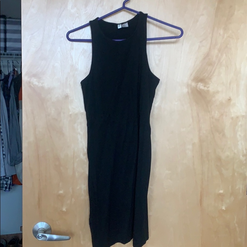 Sleeveless Black Dress